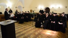 Заповедник, выгоняющий лавру, провел форум по «новым идеям монашества»