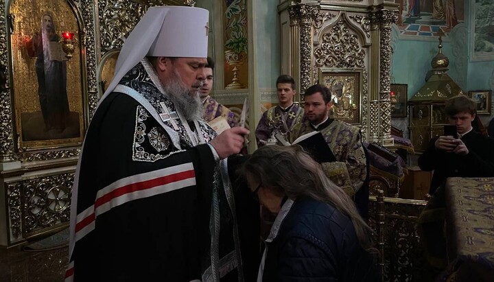 Monastic tonsure in the cathedral of the UOC in Kryvyi Rih. Photo: Kryvyi Rih Eparchy