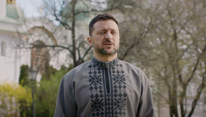 Зеленський привітав українців з Великоднем. Фото: ютуб-канал Зеленського