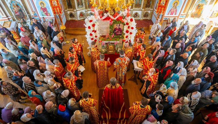 Relics of the Holy Great Martyr and Healer Panteleimon brought to Cherkasy