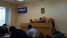 Суд перенес заседание по делу Верхней лавры на 21 мая