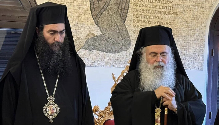 Митрополит Тихік і архієпископ Георгій. Фото: philenews.com