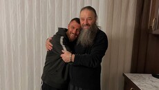 Василь Ломаченко підтримав митрополита Лонгина