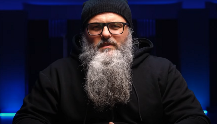Στο «ΔόγμαΧάκερ» διηγούνται, πού και πώς διαμορφώνεται η συνείδηση. Φωτογραφία: κανάλι YouTube «ΔόγμαΧάκερ»