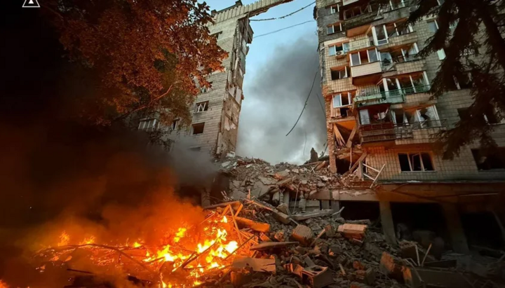 Aftermath of the overnight strike on Kyiv, June 17, 2025. Photo: State Emergency Service