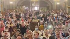 Сумський митрополит УПЦ підтримав буковинців, які захистили свій собор