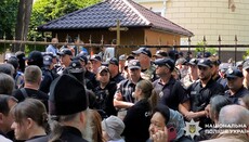 У поліції Чернівців запевнили, що «не допускали ескалації» біля собору УПЦ