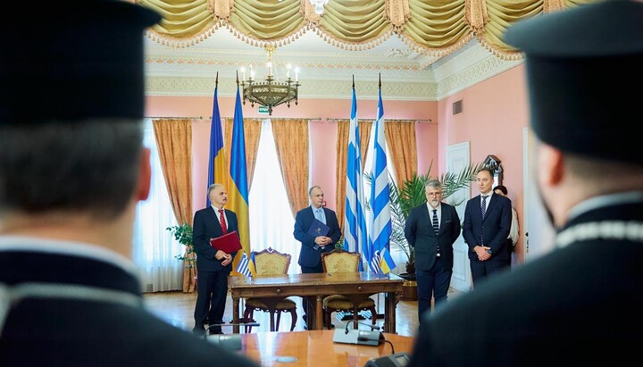 Υπογραφή Μνημονίου Κατανόησης μεταξύ της ΓΕΣΣ και της Ελλάδας. Φωτογραφία: dess.gov.ua