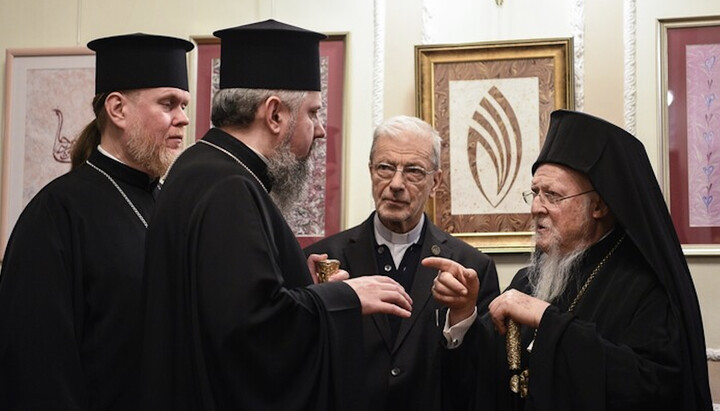 Yevstratiy Zoria, Epifaniy Dumenko, and Patriarch Bartholomew. Photo: pomisna.info