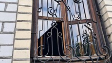 Από τον ρωσικό βομβαρδισμό υπέστη ζημιές ο ναός της Αγίας Τριάδας της Ουκρανικής Ορθόδοξης Εκκλησίας στην Κρεμεντσούγκ