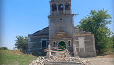 Στο χωριό Ζολότοϊ Κολόντεζ υπέστη ζημιές από βομβαρδισμό ο ναός του Αγίου Δημητρίου