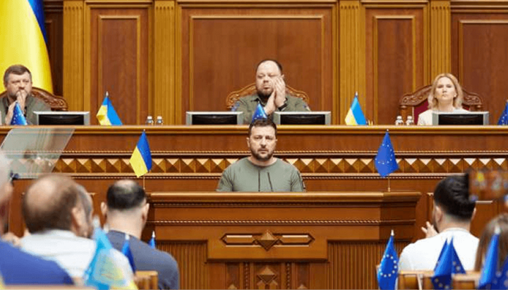 Zelensky in the Verkhovna Rada. Photo: abcps.eu/Analytics
