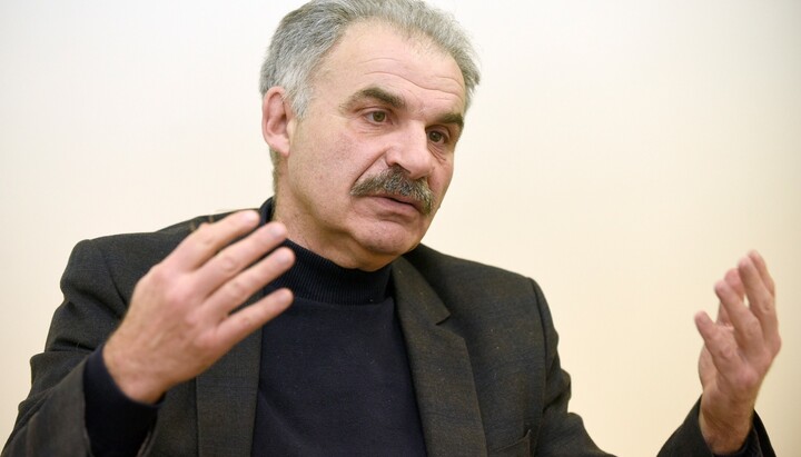 Κεφαλή της ΓΕΣΣ Βίκτορ Γελένσκι. Φωτογραφία: Ουκρινφόρμ