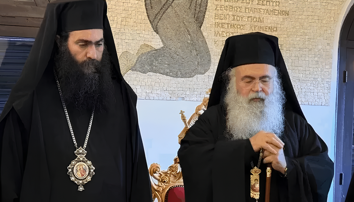 Archbishop Georgios of Cyprus and Metropolitan Tychikos. Photo: ΡΙΚ