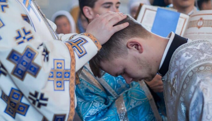 Apostolic succession is one of the conditions for the Church’s grace. Photo: media.foma