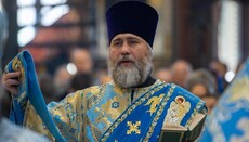 Суд заочно заарештував протодиякона Вадима Новинського