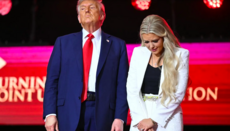 Дональд Трамп: Ми повинні повернути релігію в Америку