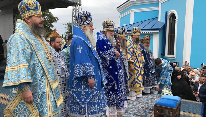 Οι αρχιερείς της Ουκρανικής Ορθόδοξης Εκκλησίας στον εορτασμό της εικόνας της Μπογιάνα. Φωτογραφία: СПЖ