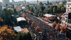 В румынских Яссах на Литургии молилось более 30 000 человек