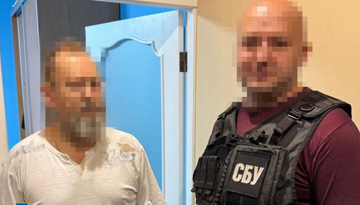Σύμφωνα με τις διαβεβαιώσεις της СБУ, ένας ιερέας της УПЦ ήθελε να μεταβιβάσει τα κηρύγματά του στον Πατριάρχη της РПЦ. Φωτογραφία: СБУ