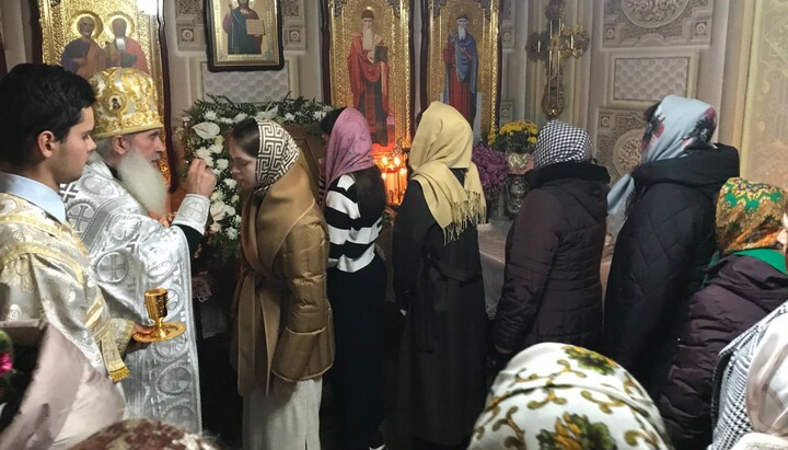 Богослужіння в домовому храмі Задубровки. Фото: СПЖ