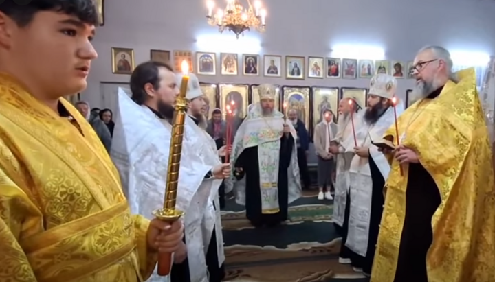 Прихід УПЦ на честь Архістратига Божого Михаїла в с. Зеленів. Фото: Фейсбук вірян Чернівецької єпархії