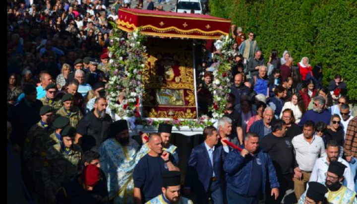 Στην Κύπρο για πρώτη φορά μετά από 35 χρόνια έβγαλαν τη θαυματουργή εικόνα της Παναγίας της Κύκκου
