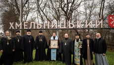 Στο Χμελνίτσκι πραγματοποιήθηκε αυτοκινητιστική λιτανεία με την Κασπερόβσκα εικόνα.