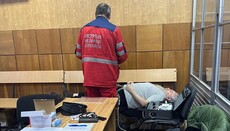 Митрополиту Арсению стало плохо во время суда, ему вызвали скорую помощь