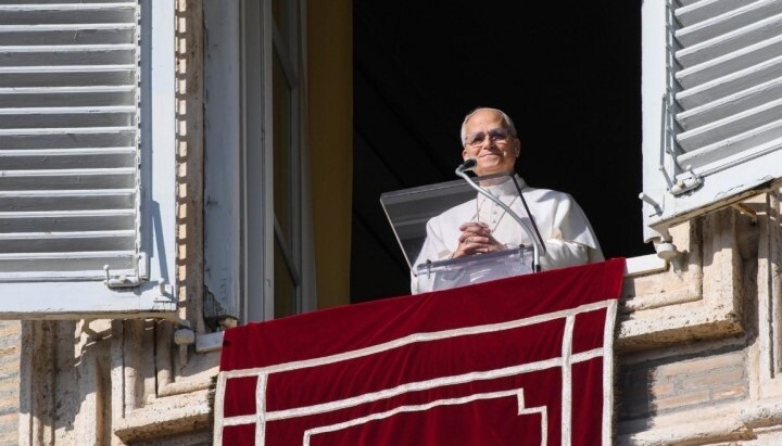 Папа Лев XIV на молитві 7 грудня 2025 р. Фото: Vatican Media
