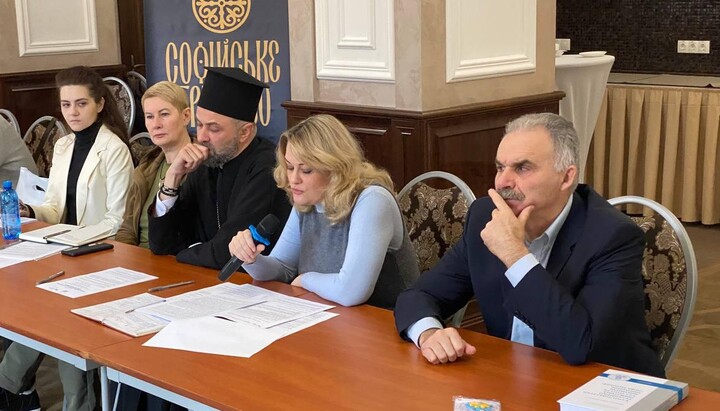 Ελένσκι σε θρησκευτική εκδήλωση. Φωτογραφία: ΓΕΣΣ