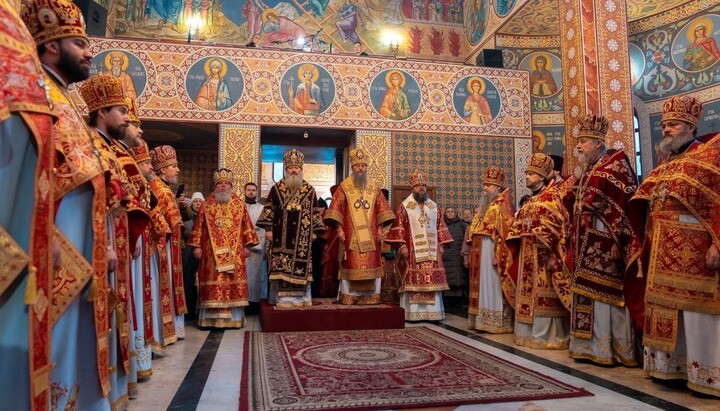 Літургія у Варваринському храмі Києва. 17 грудня 2025 р. Фото: ФБ-сторінка митрополита Антонія