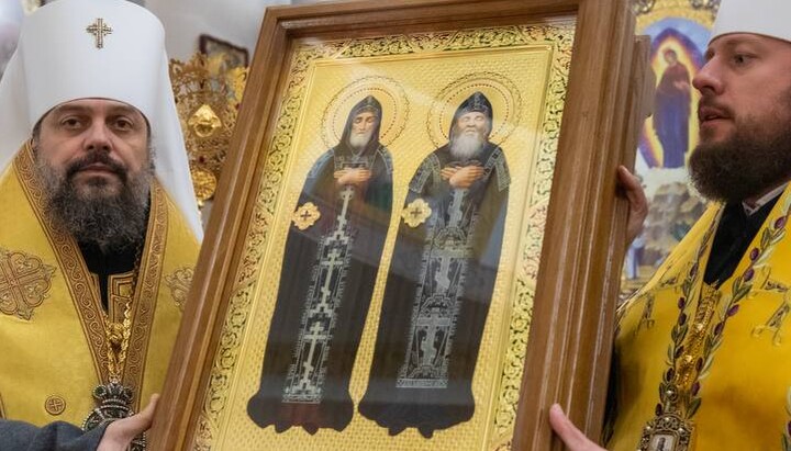 Ковчег з мощами преподобних Іова і Амфілохія Почаївських. Фото: Хмельницька єпархія