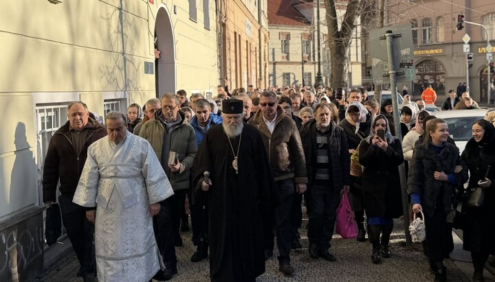 Архієпископ Михаїл очолив хресний хід у день Хрещення. Фото: СПЖ