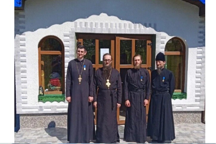 Monks of the Holy Trinity Monastery of Bania-Bereziv. Photo: svyato-troyitskiy-cholovichiy-monastir.com