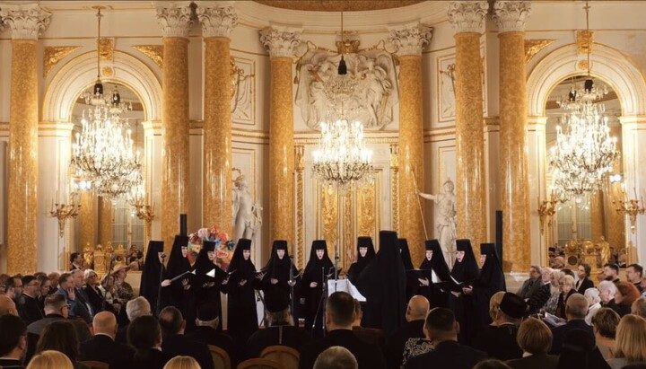 Хор сестер Георгіївського подвір'я у Варшаві. Фото: Рівненська єпархія
