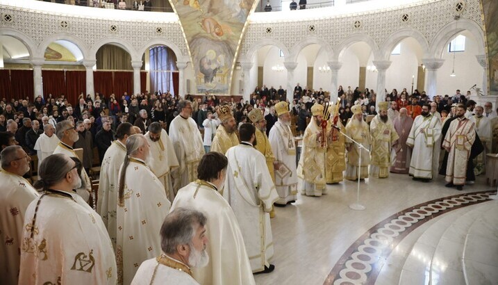 Divine service in the Albanian Church on the anniversary of the repose of the Blessed Archbishop Anastasios. Photo: orthodoxalbania.org