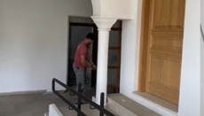 Στη διοικητική υπηρεσία της επαρχίας Πάφου παρουσία της αστυνομίας άλλαξαν τις κλειδαριές