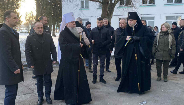 Думенко та представники влади Володимира. Фото: «Волинська служба новин»