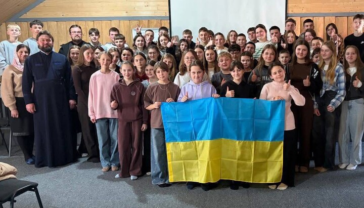 Учасники молодіжного форуму, приуроченого до Дня православної молоді. Фото: Центр інформації УПЦ у Facebook