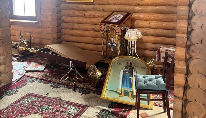 Миколаївський храм УПЦ у селищі Василькiвка. Фото: Дніпропетровської єпархії