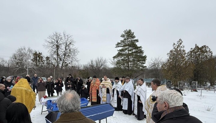 Отпевание жителей города Богодухов, погибших 11 февраля. Фото: Харьковская епархия