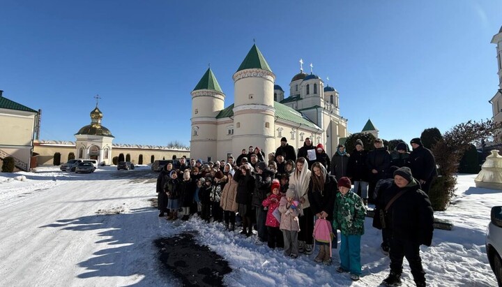 Meeting of Orthodox youth at the Holy Trinity Mezhyrich Monastery of the UOC. Photo: press service of the Rivne Eparchy of the UOC