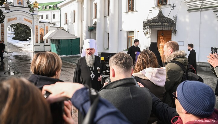Ντουμένκο: Οι μοναχοί της ουκρανικής λαύρας έλαβαν τον έλεγχο των Κοντινών Σπηλαίων