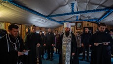 Ιεράρχης της ΟΠΕ τέλεσε μεγαλονηστήσιμη ακολουθία σε διωκόμενη ενορία στο Χμελνίτσκι