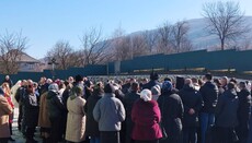 У закарпатському селі Пасіка священник перейшов до ПЦУ, але громада залишилася в УПЦ