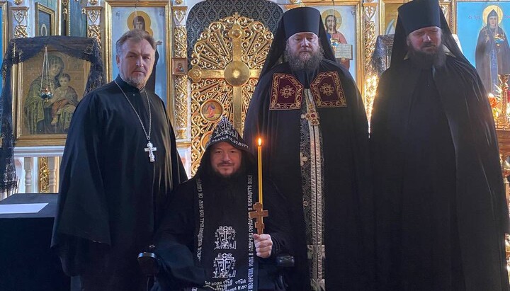 Постриг схимника в храмі прп. Параскеви Сербської. Фото: Могилів-Подільська єпархія