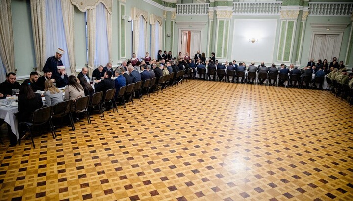 Ифтар в здании МИД. Фото: ФБ-страница МИД