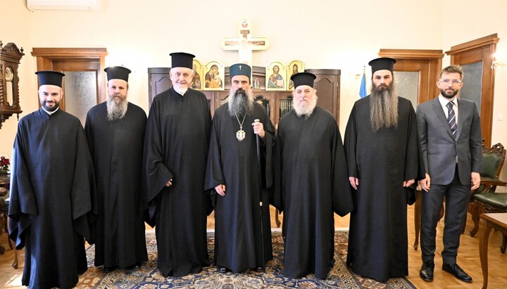 Делегація Константинопольського Патріархату та Патріарх Болгарський Даниїл. Фото: bg-patriarshia