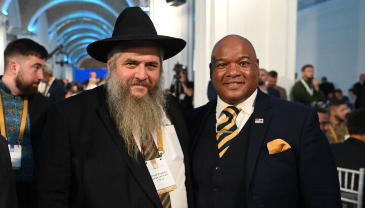 Chief Rabbi of Ukraine and Michael Burns. Photo: jewishnews.com.ua
